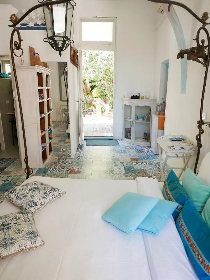 Guest house Vieux Port Panier Jardin Hotel Marseille