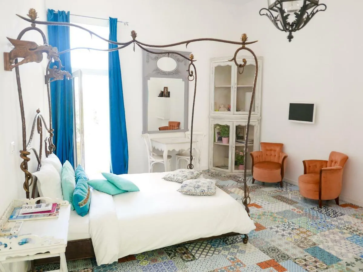 Hotel Vieux Port Panier Jardin Marsylia
